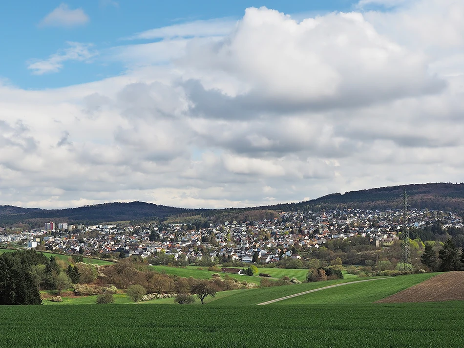 Blick auf Taunusstein Hahn und Bleidenstadt